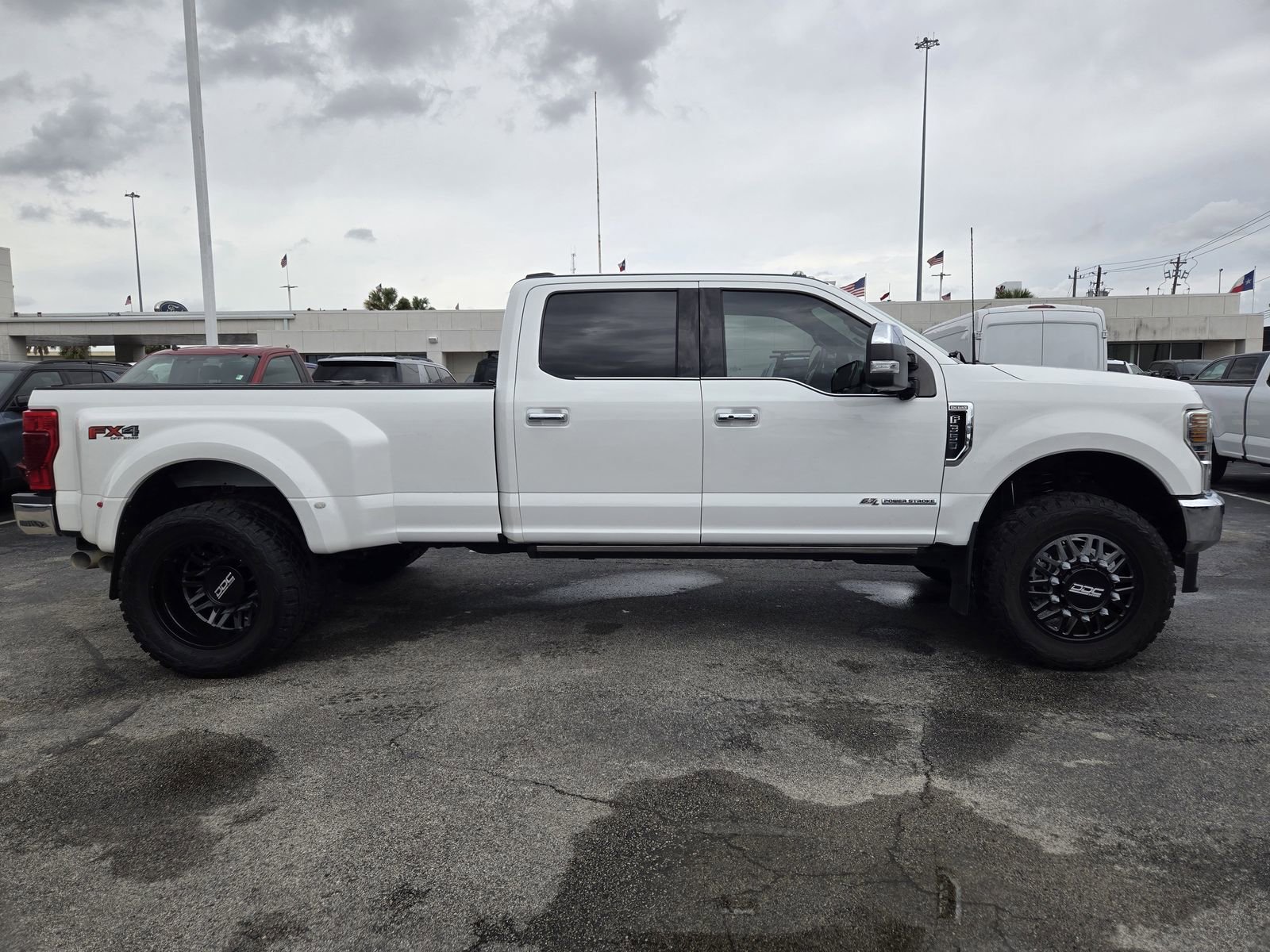 Used 2022 Ford F350 King Ranch w/ King Ranch Ultimate Package image 4