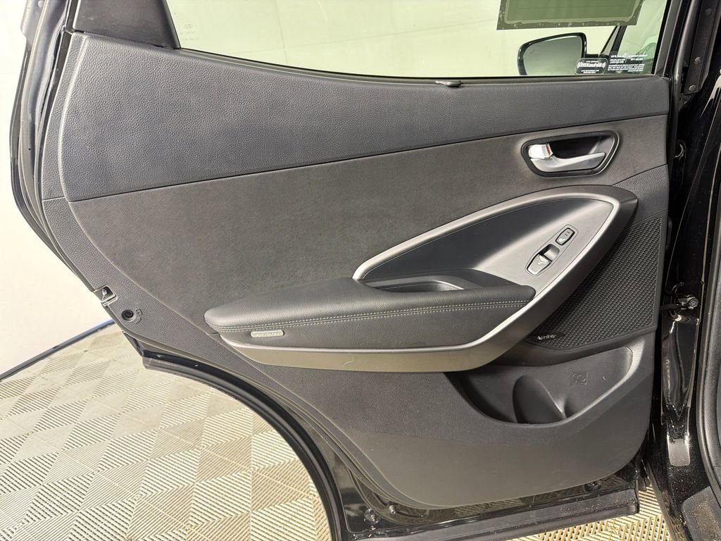 Used 2018 Hyundai Santa Fe Sport FWD image 24