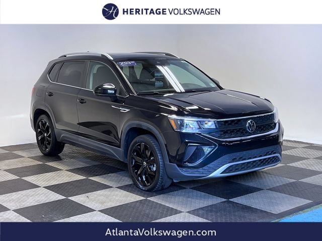 Certified 2023 Volkswagen Taos SE w/ Panoramic Sunroof Package