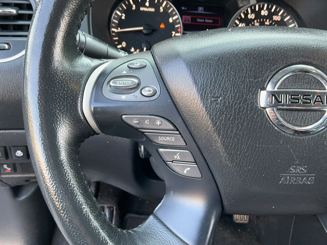 Used 2019 Nissan Pathfinder Platinum FWD image 12
