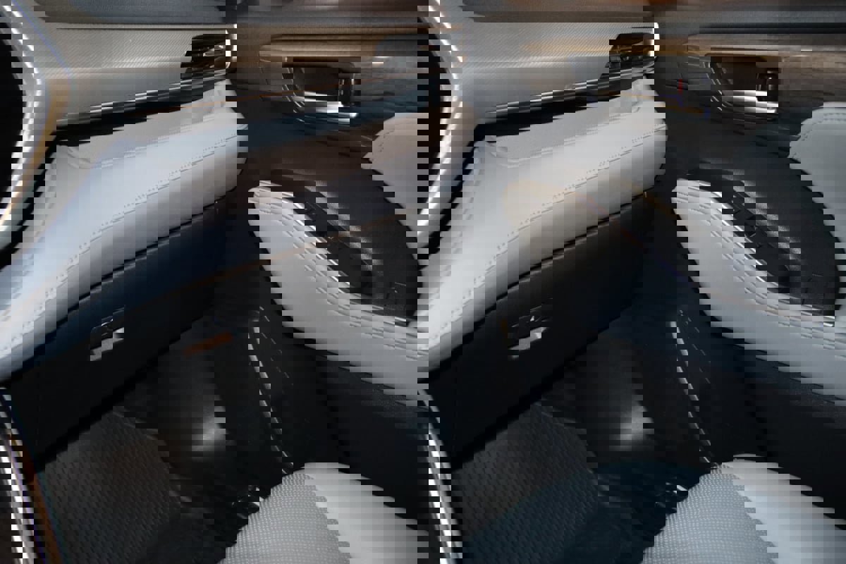 Used 2021 Toyota Highlander Platinum image 53