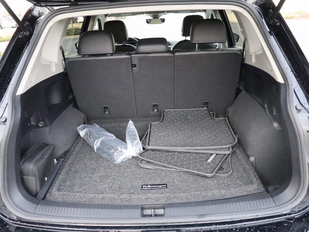 Used 2022 Volkswagen Tiguan SE image 19