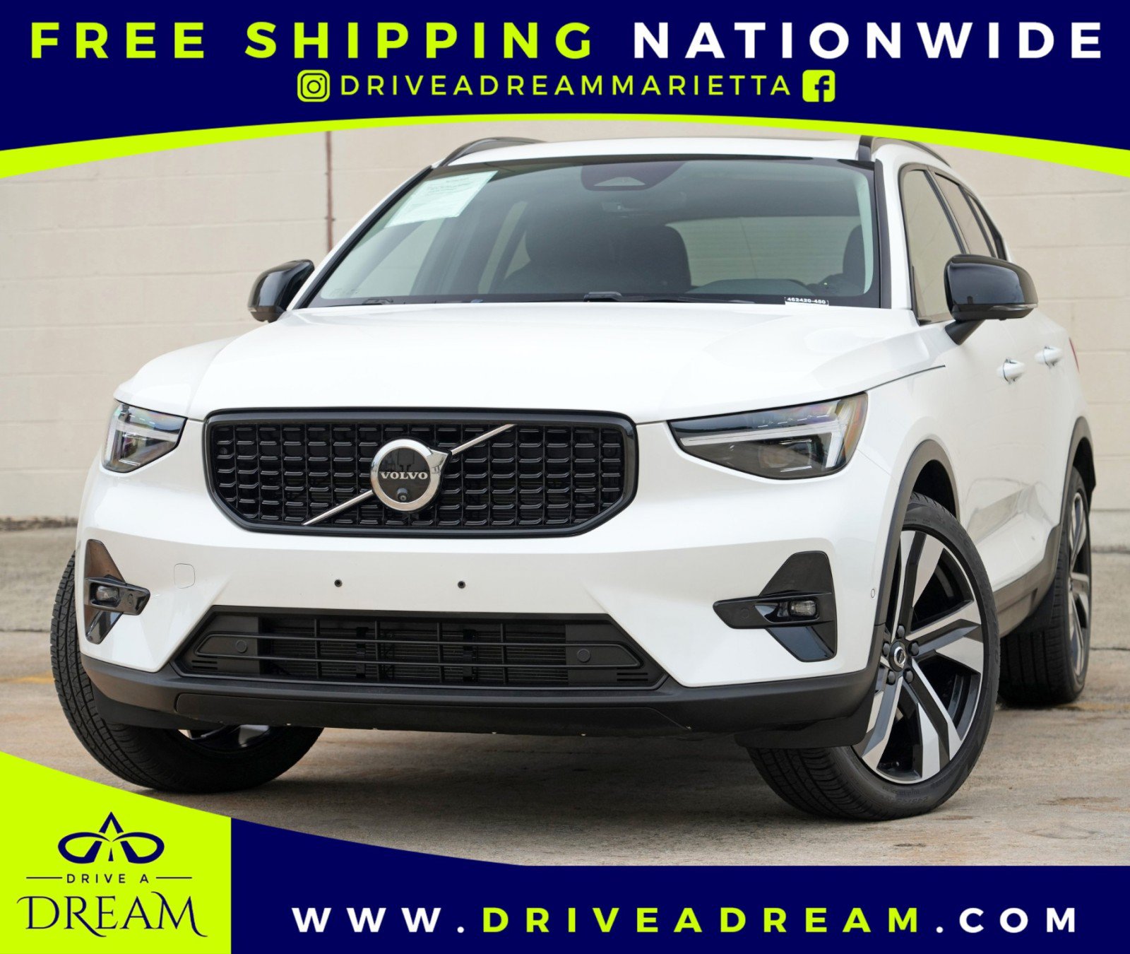Used 2025 Volvo XC40 B5 Plus w/ Protection Package Premier AWD/4WD video 1