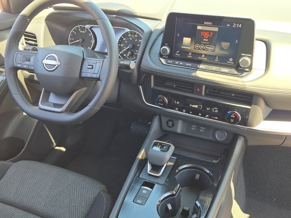 New 2026 Nissan Rogue SV AWD/4WD image 6