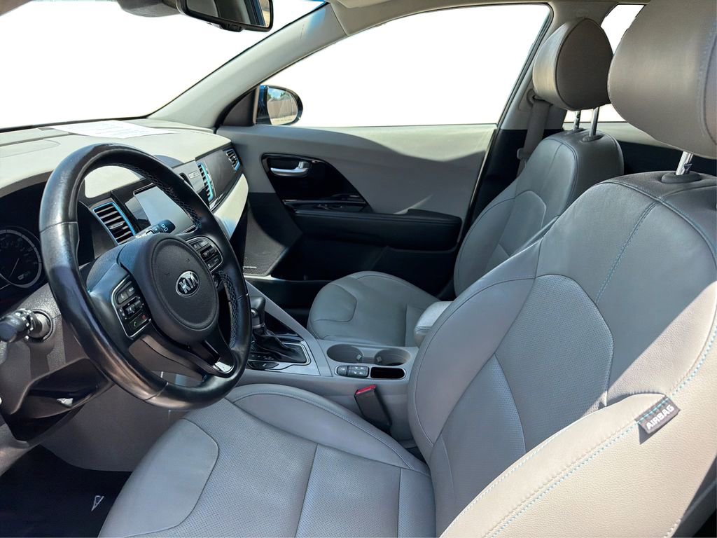 Used 2018 Kia Niro Touring FWD image 10