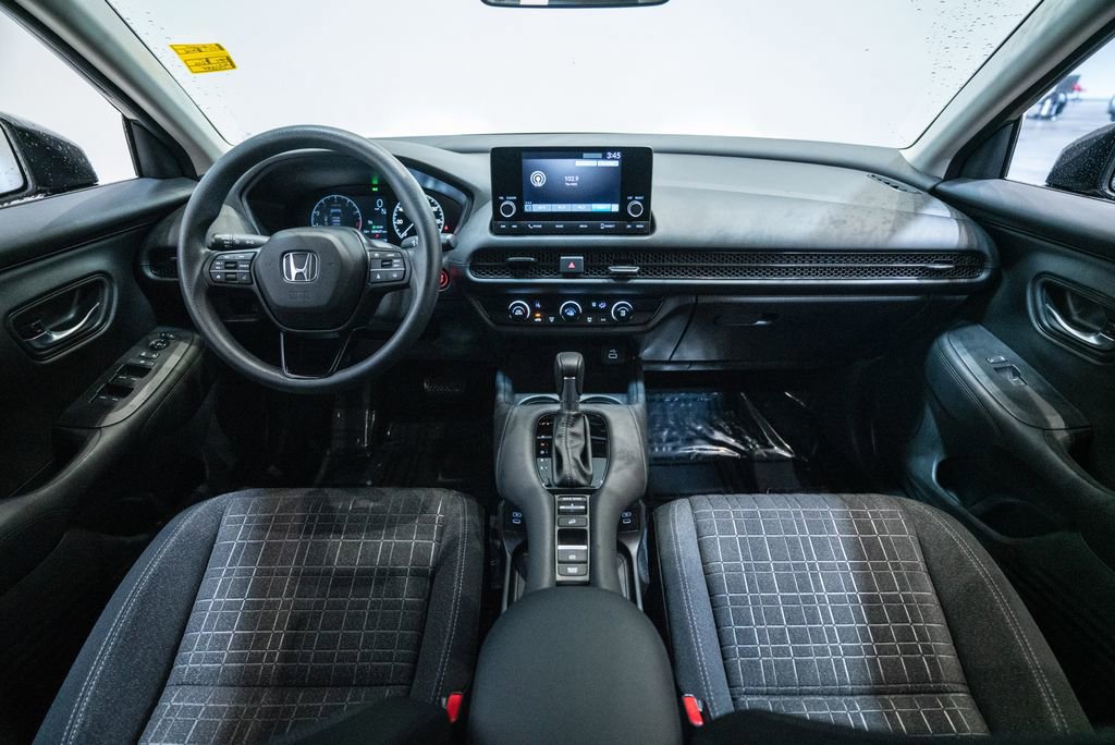 Used 2025 Honda HR-V LX image 13