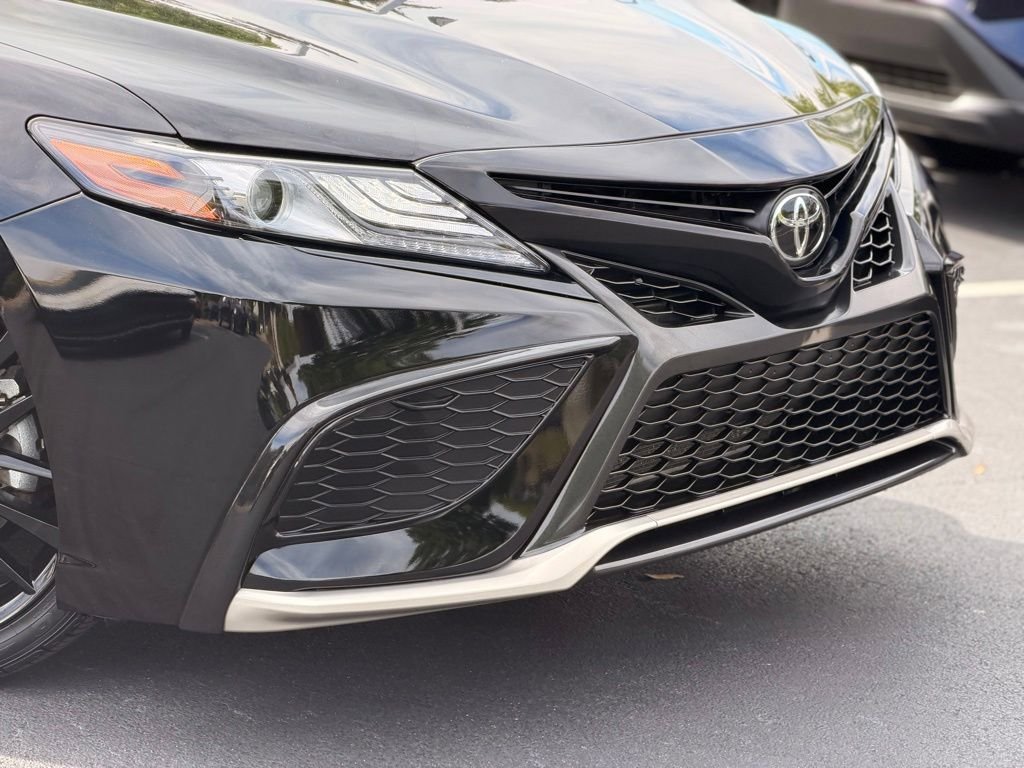 Used 2023 Toyota Camry XSE FWD image 5