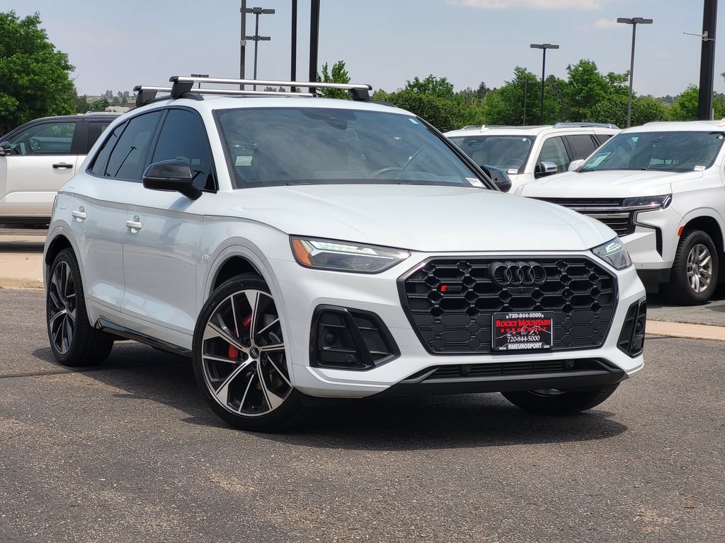 Used 2022 Audi SQ5 Premium Plus w/ Premium Plus Package AWD/4WD image 2
