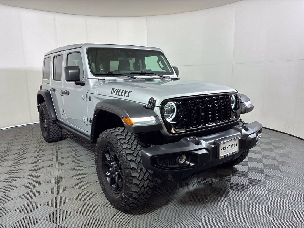 Used 2024 Jeep Wrangler Unlimited Sport AWD/4WD image 4