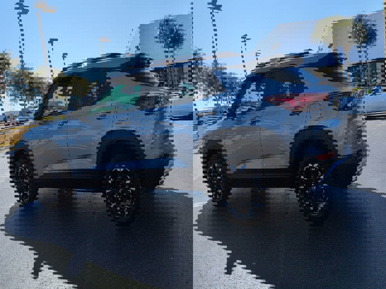 Used 2023 Chevrolet TrailBlazer LT w/ Convenience Package image 6