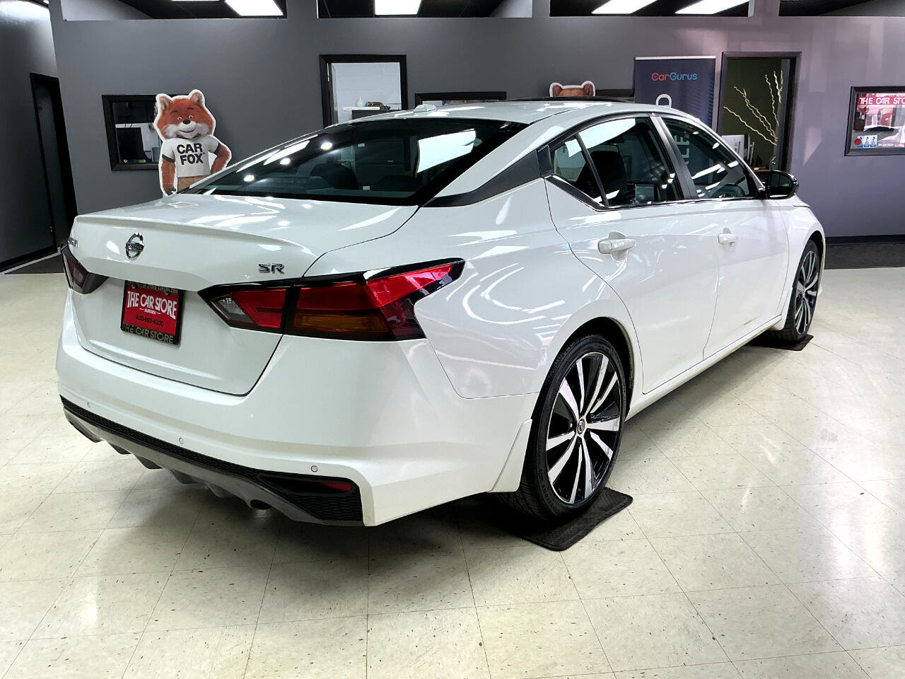 Used 2021 Nissan Altima 2.5 SR w/ SR Premium Package image 4