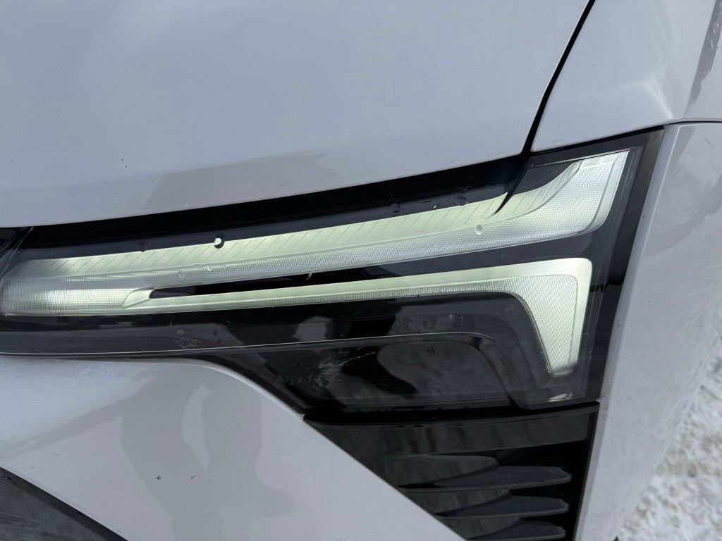 Used 2025 Chevrolet Blazer EV RS w/ Super Cruise Package image 9