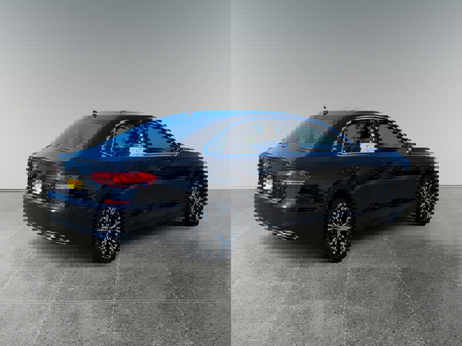 Used 2022 Volkswagen Passat 2.0T SE image 5