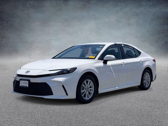 Used 2026 Toyota Camry LE FWD image 5