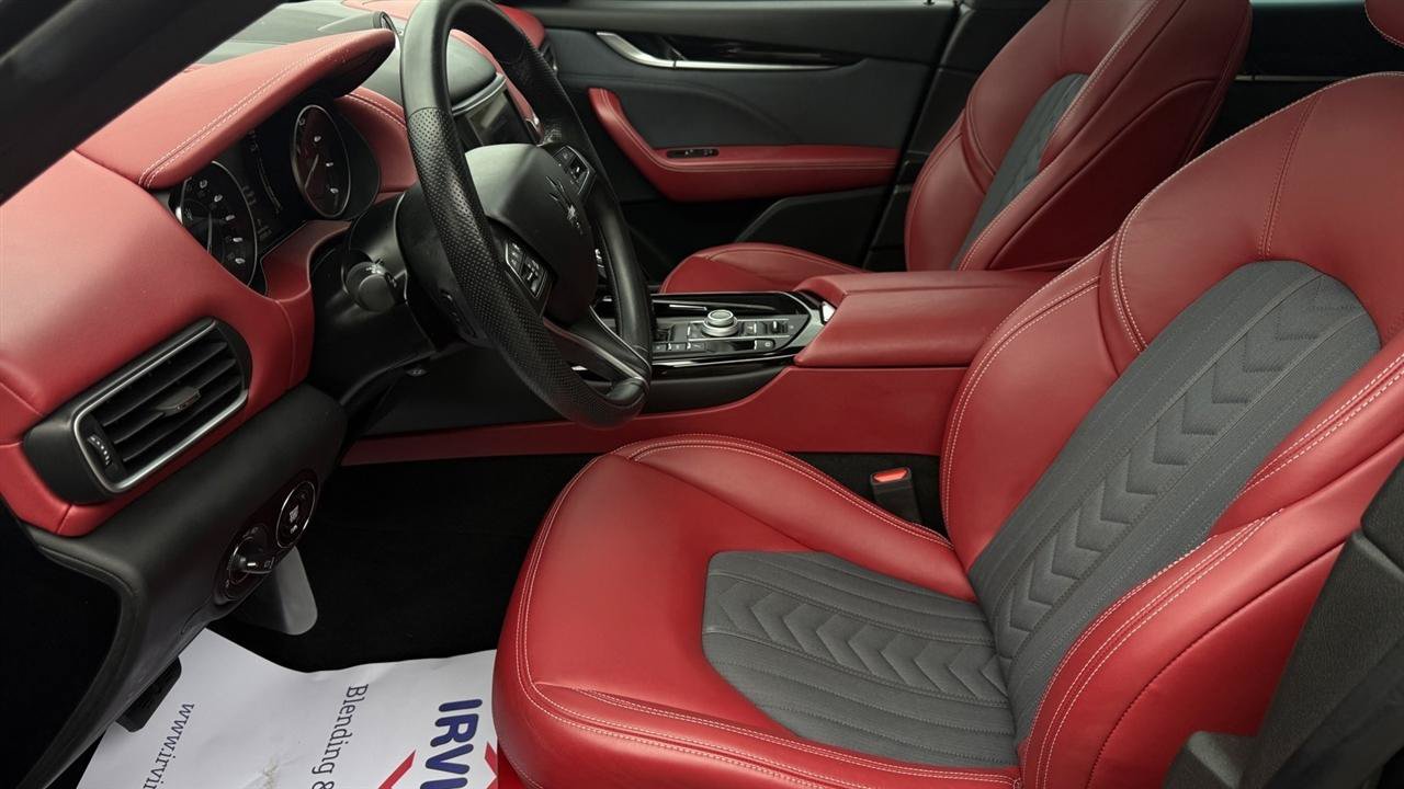 Used 2023 Maserati Levante GT AWD/4WD image 25