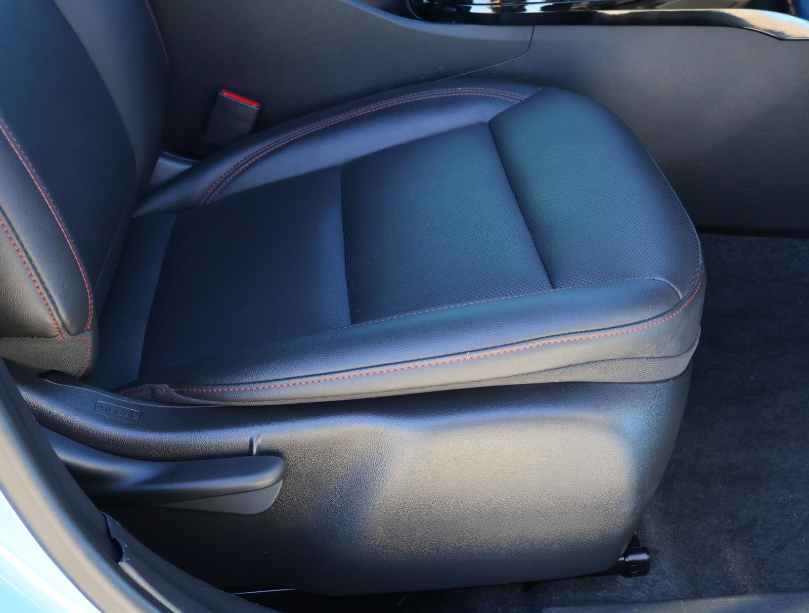 Used 2024 Chevrolet Trax RS w/ Sunroof Package image 20