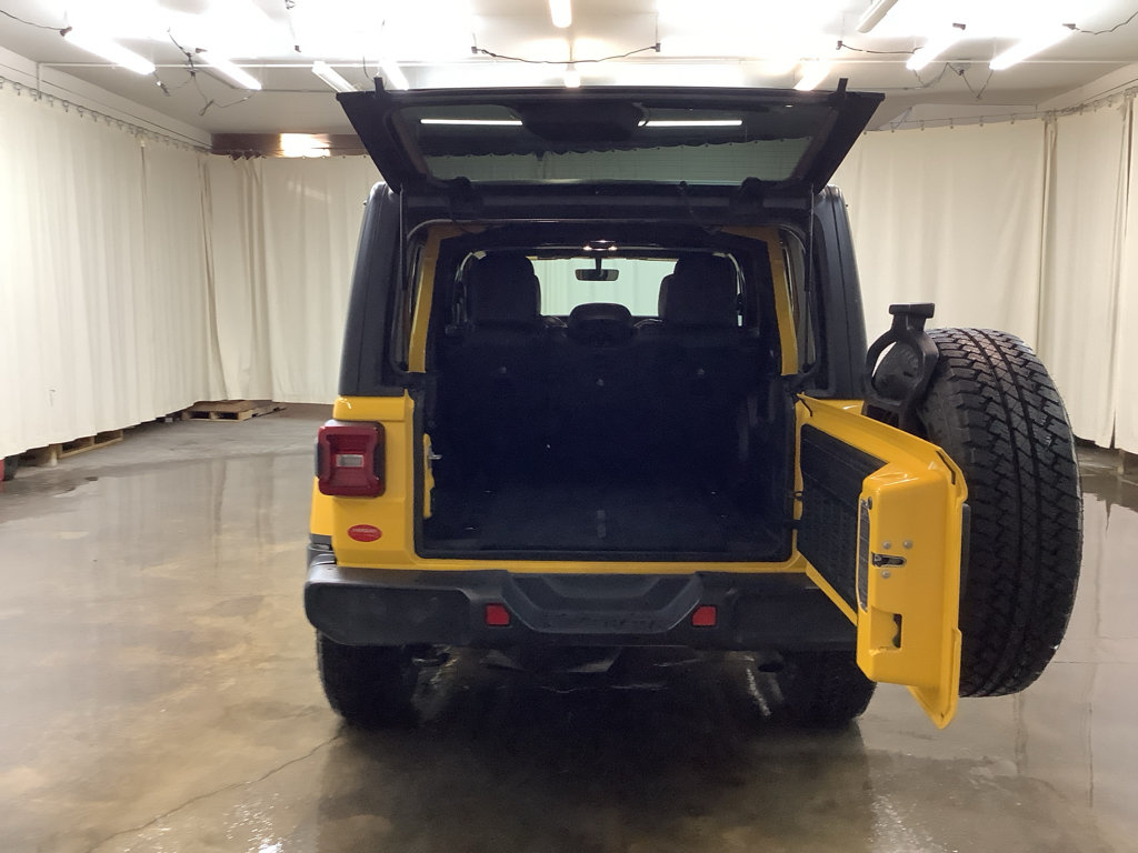 Used 2020 Jeep Wrangler Unlimited Sahara AWD/4WD image 9