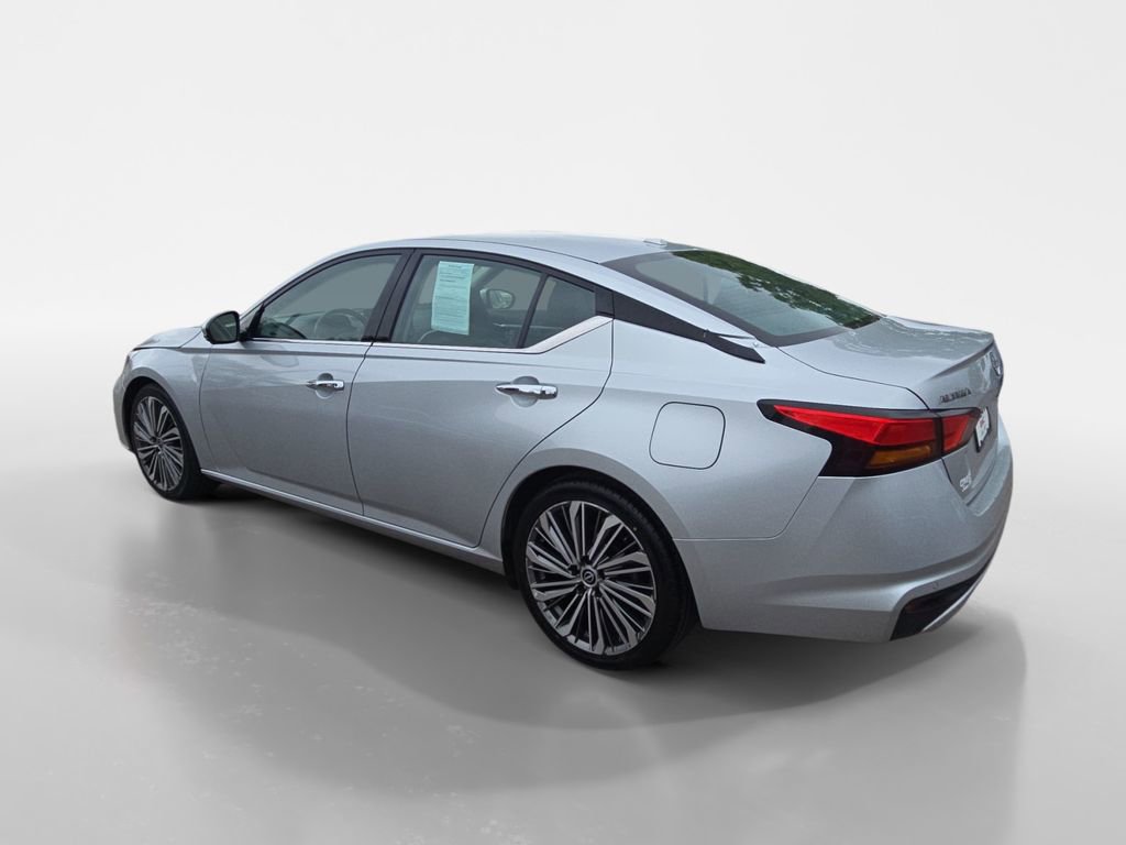 Used 2023 Nissan Altima 2.5 SL FWD image 3