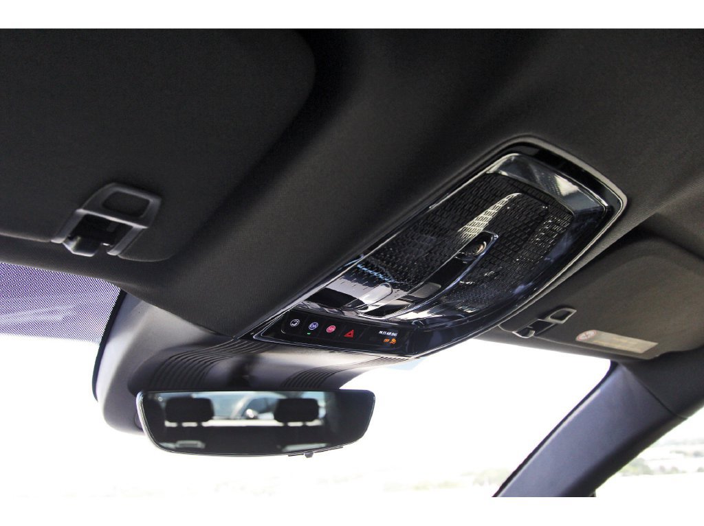 New 2027 Cadillac Vistiq Sport AWD/4WD image 21