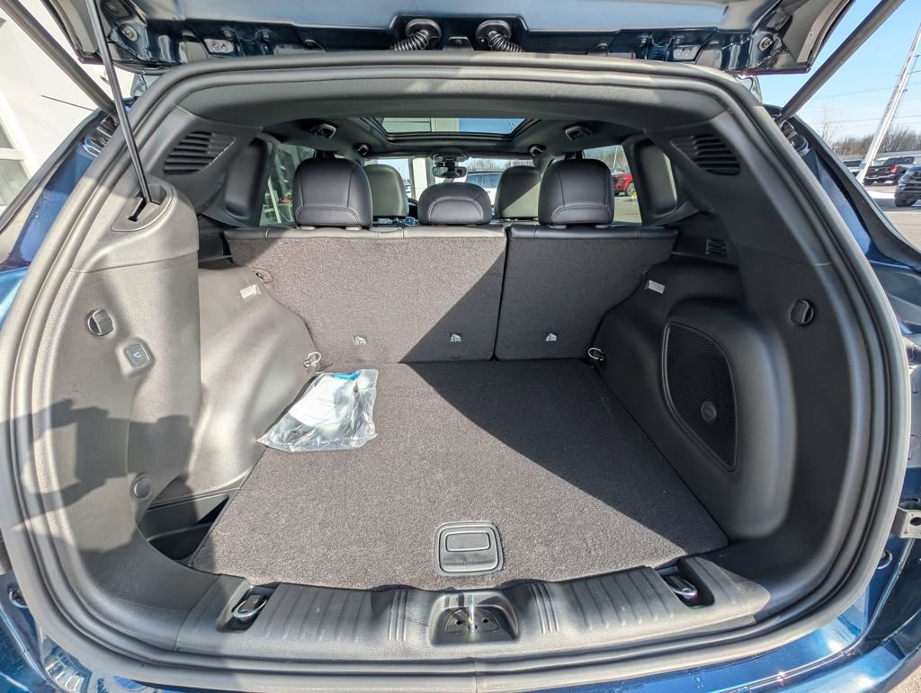 New 2026 Jeep Compass Trailhawk w/ Sun, Sound & Navigation Group AWD/4WD image 13