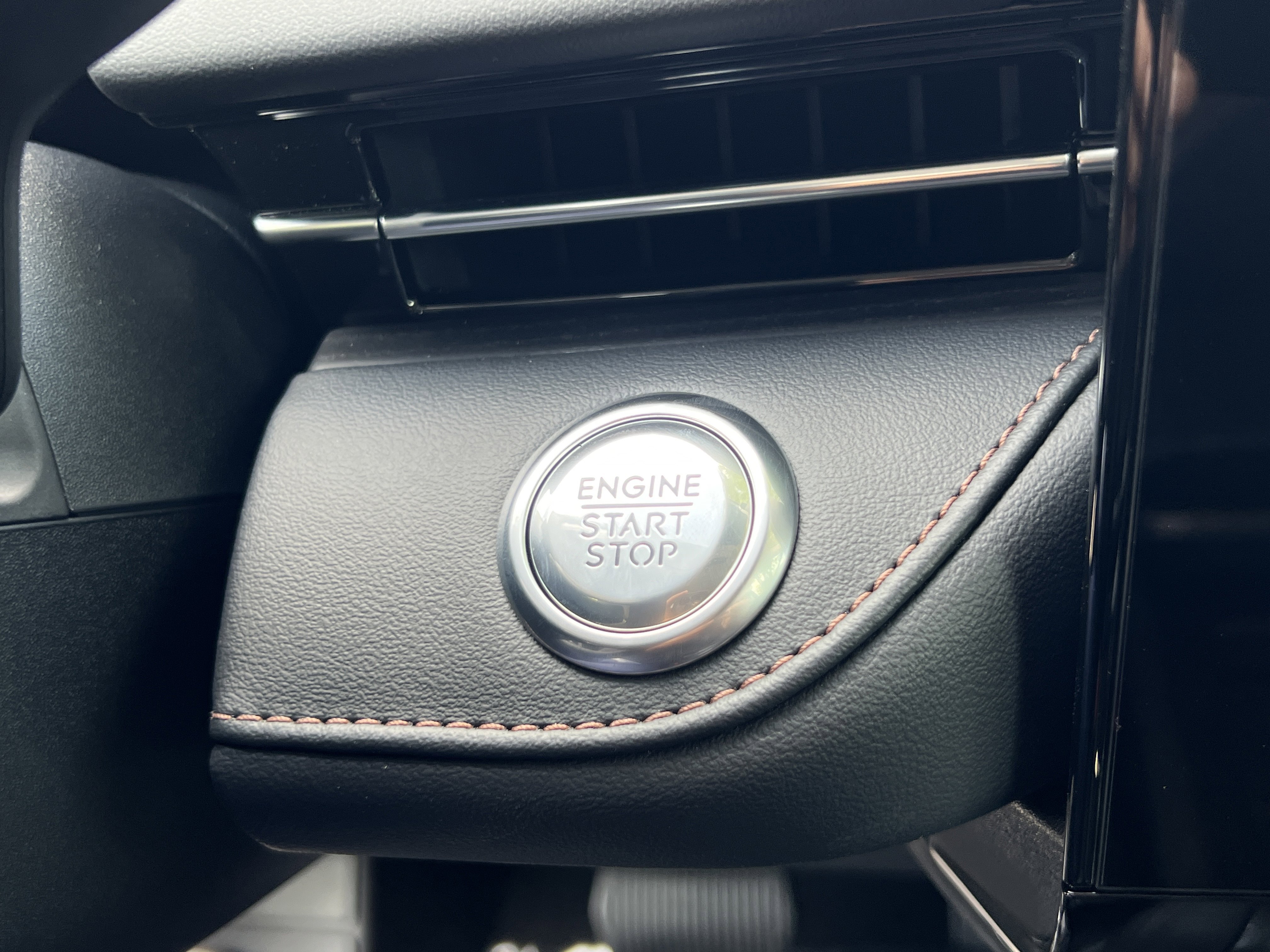 New 2026 Lincoln Nautilus Reserve AWD/4WD image 18
