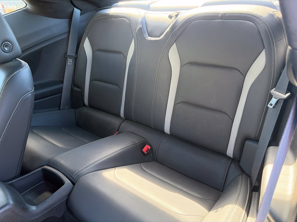 Used 2019 Chevrolet Camaro SS RWD image 13