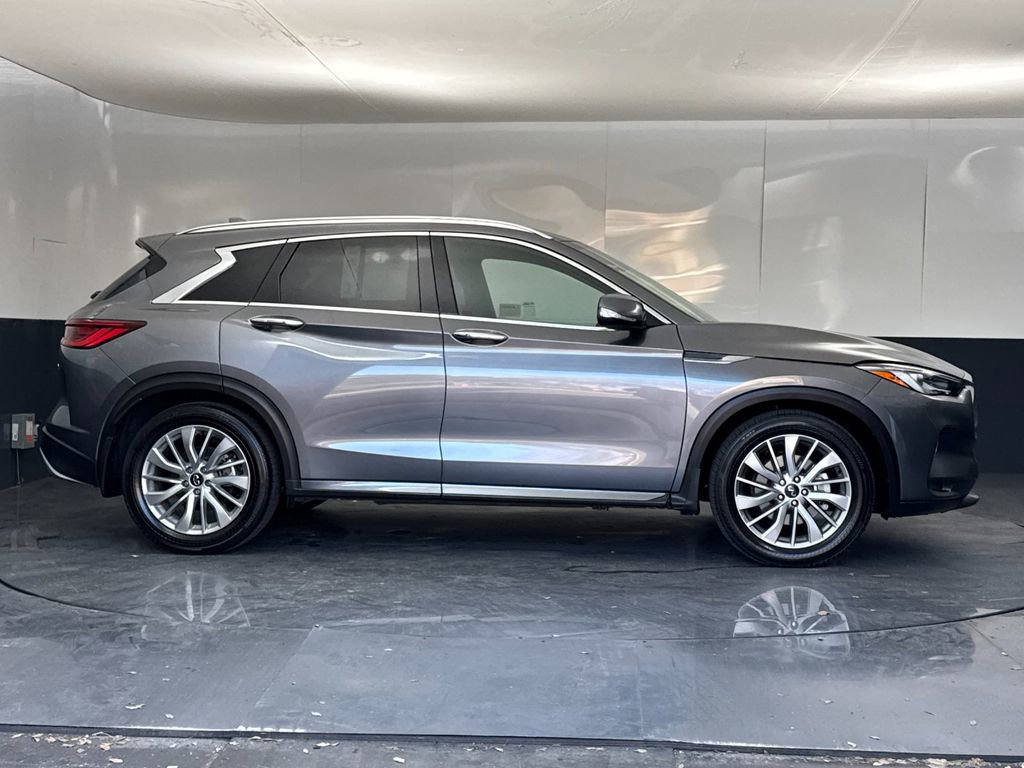 Used 2023 INFINITI QX50 Luxe w/ Cargo Package image 2