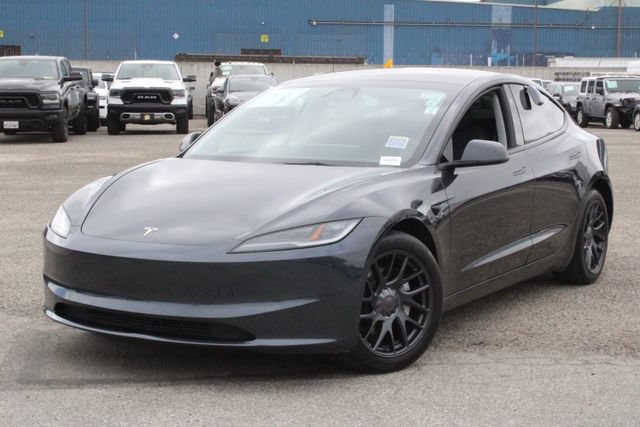 Used 2024 Tesla Model 3 Standard Range RWD image 8