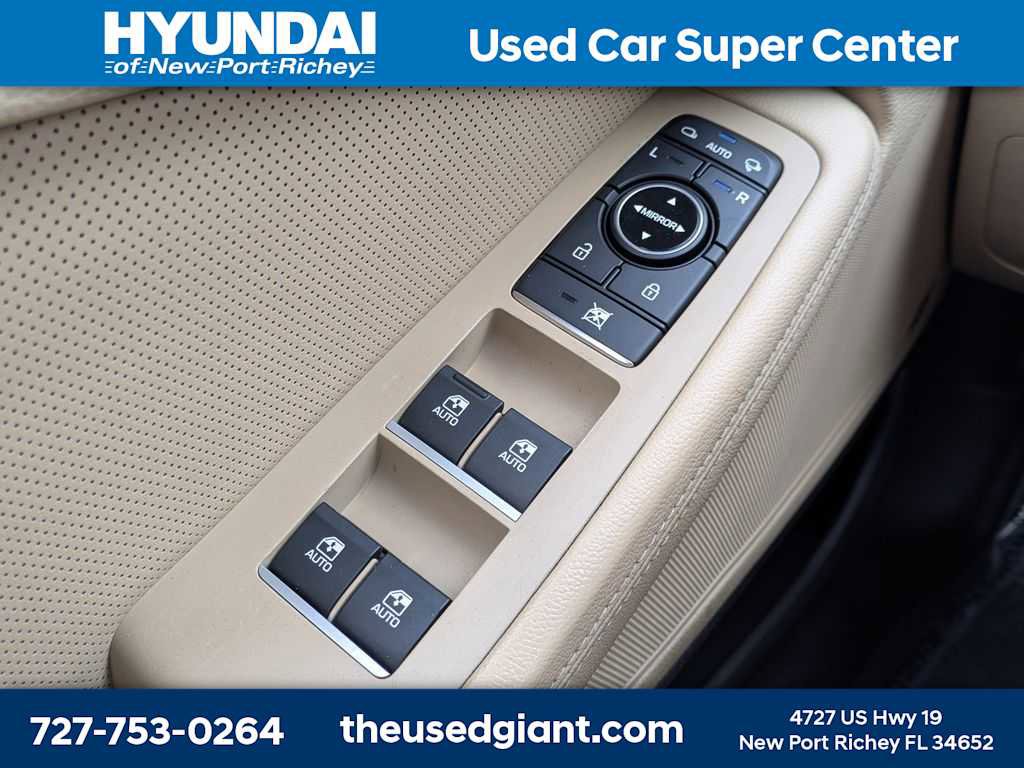 Used 2016 Hyundai Genesis 3.8 w/ Option Group 02 RWD image 31