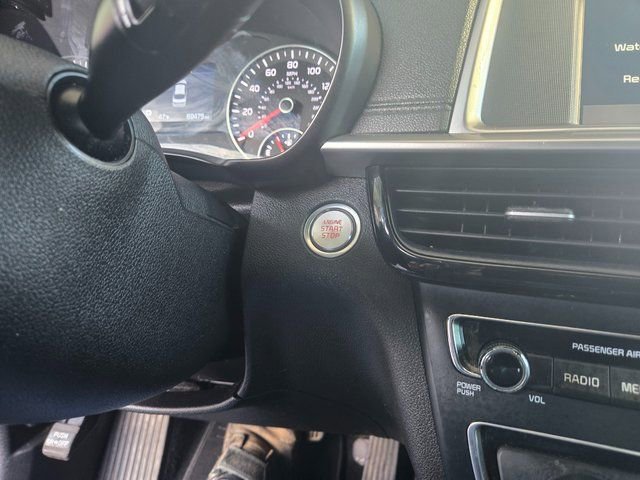 Used 2020 Kia Optima S image 17