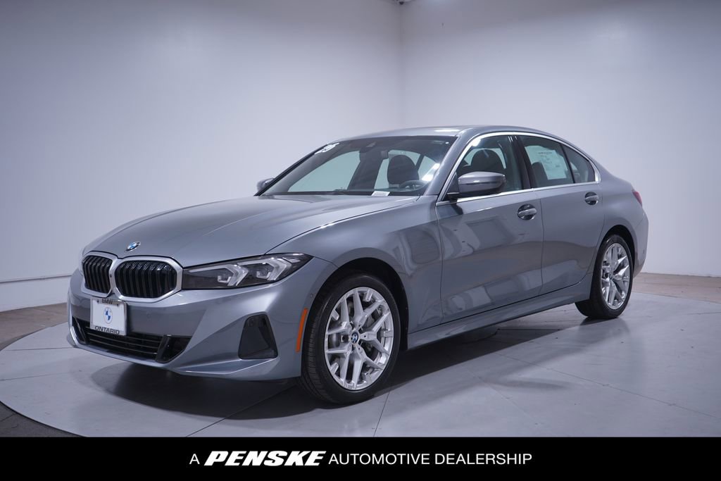 Used 2025 BMW 330i xDrive Sedan image 1