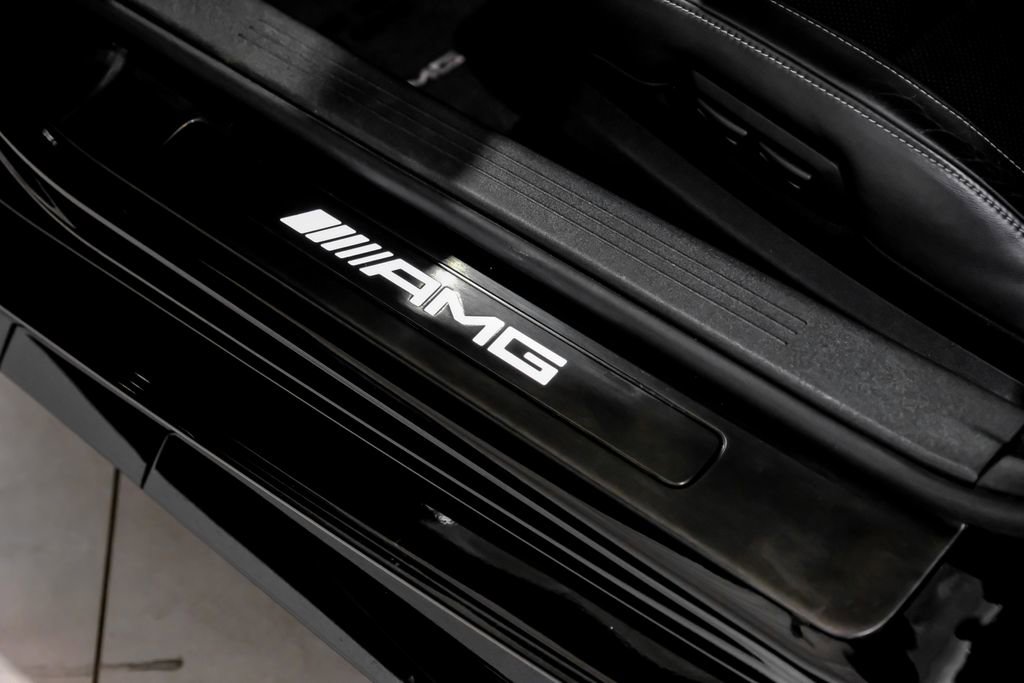 Used 2018 Mercedes-Benz AMG GT C w/ AMG Interior Night Package image 30