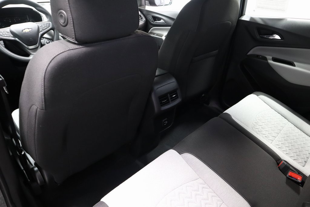Used 2022 Chevrolet Equinox LS image 18