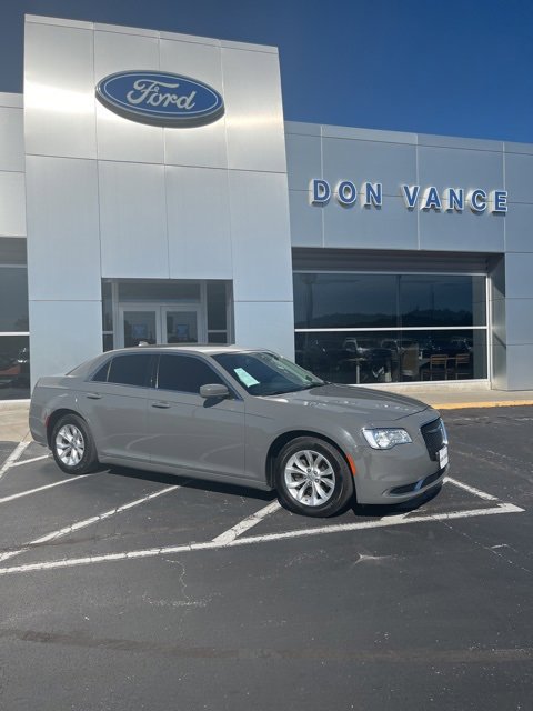Used 2018 Chrysler 300 Touring