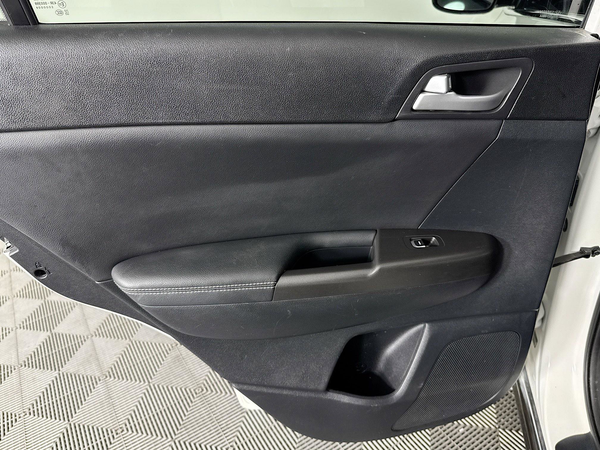 Used 2021 Kia Sportage S FWD image 24