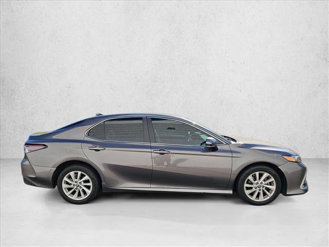 Used 2021 Toyota Camry LE w/ Convenience Package FWD image 4
