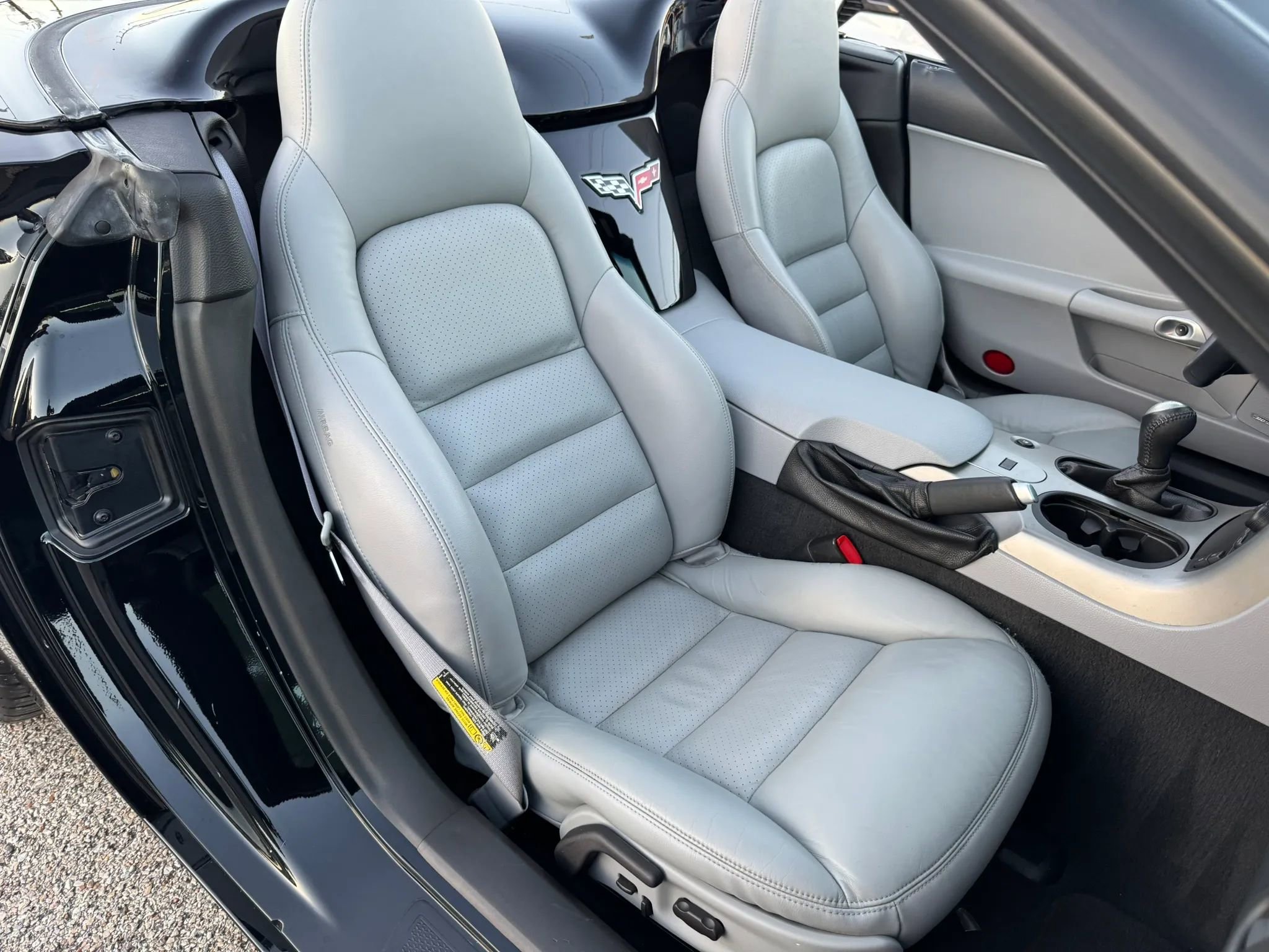 Used 2005 Chevrolet Corvette Convertible 2D w/ Preferred Equipment Group RWD image 24