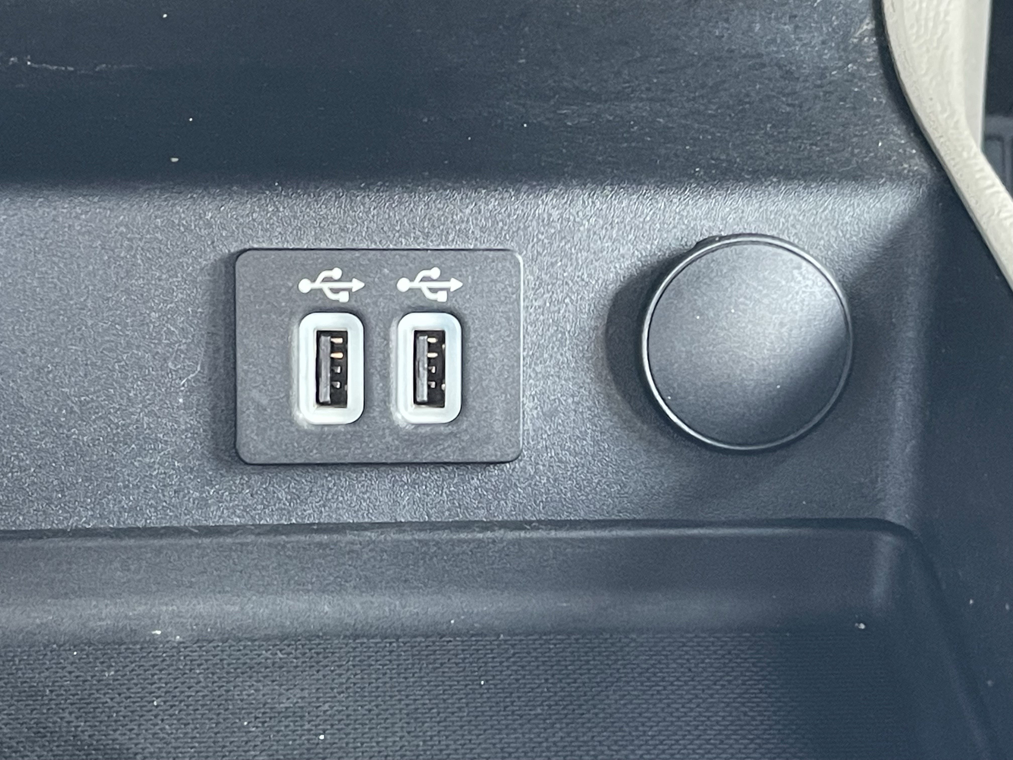 Used 2019 Ford Fusion SE image 18