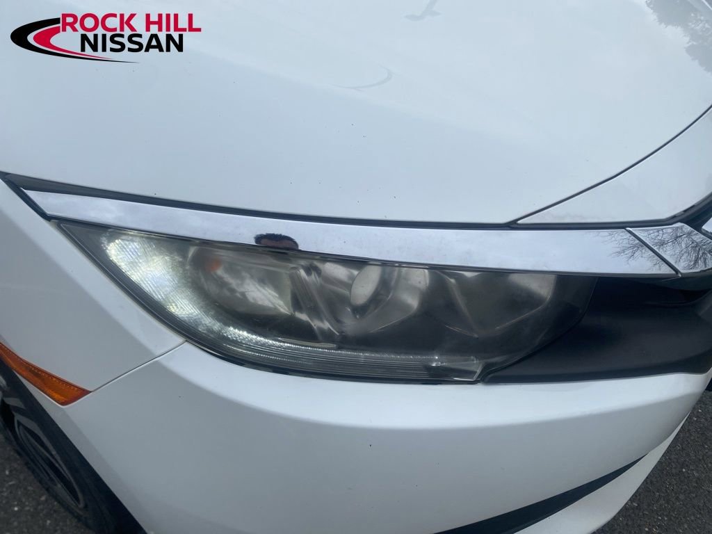 Used 2017 Honda Civic EX-T image 2