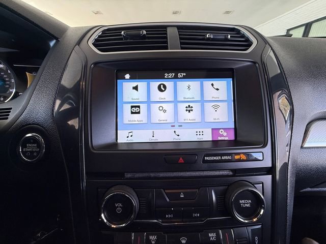 Certified 2017 Ford Explorer XLT w/ Equipment Group 201A image 21