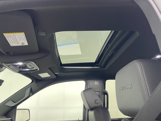 New 2026 GMC Sierra 1500 AT4 w/ AT4 Premium Package AWD/4WD image 13