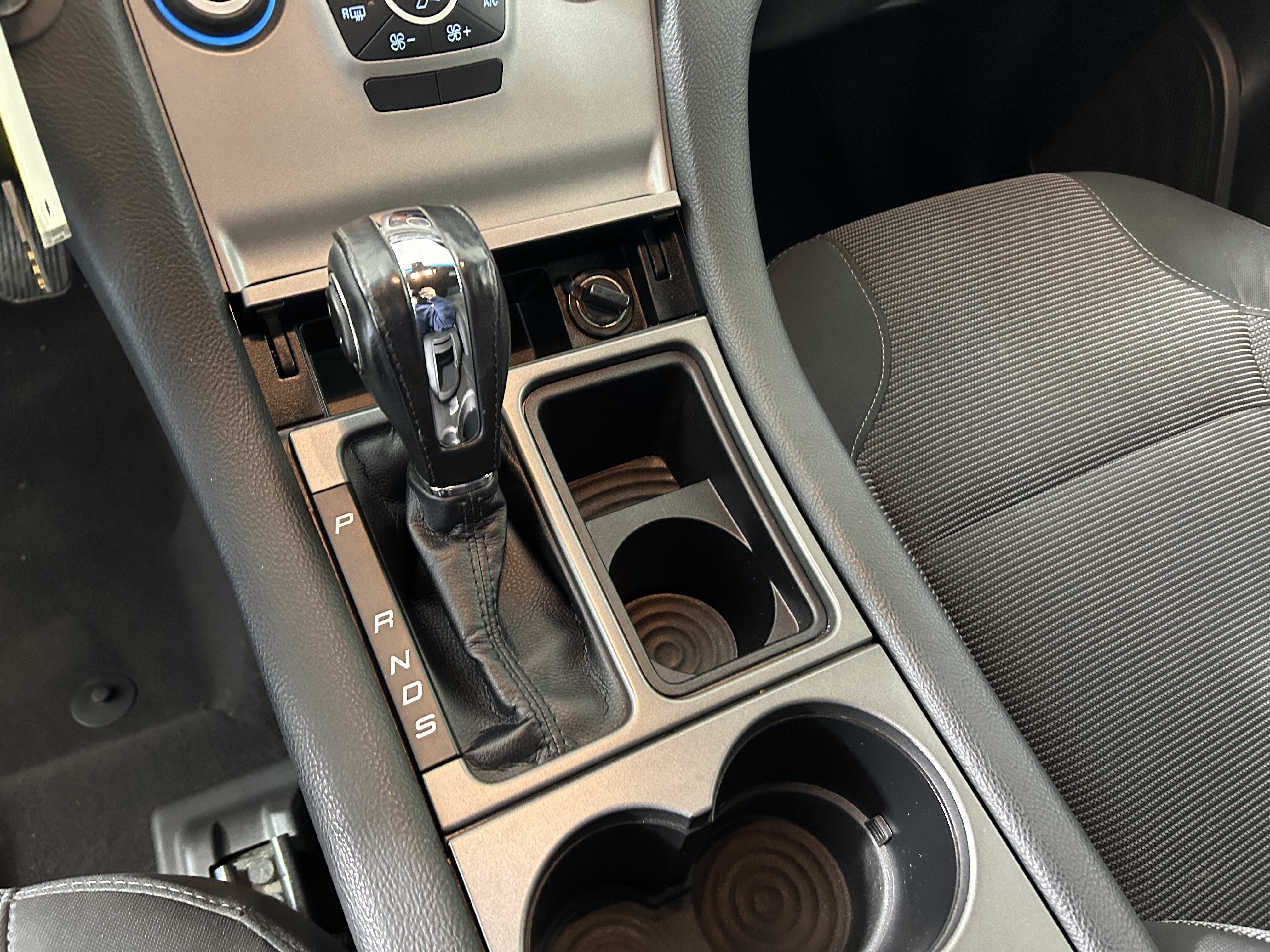 Used 2019 Ford Taurus SEL image 18