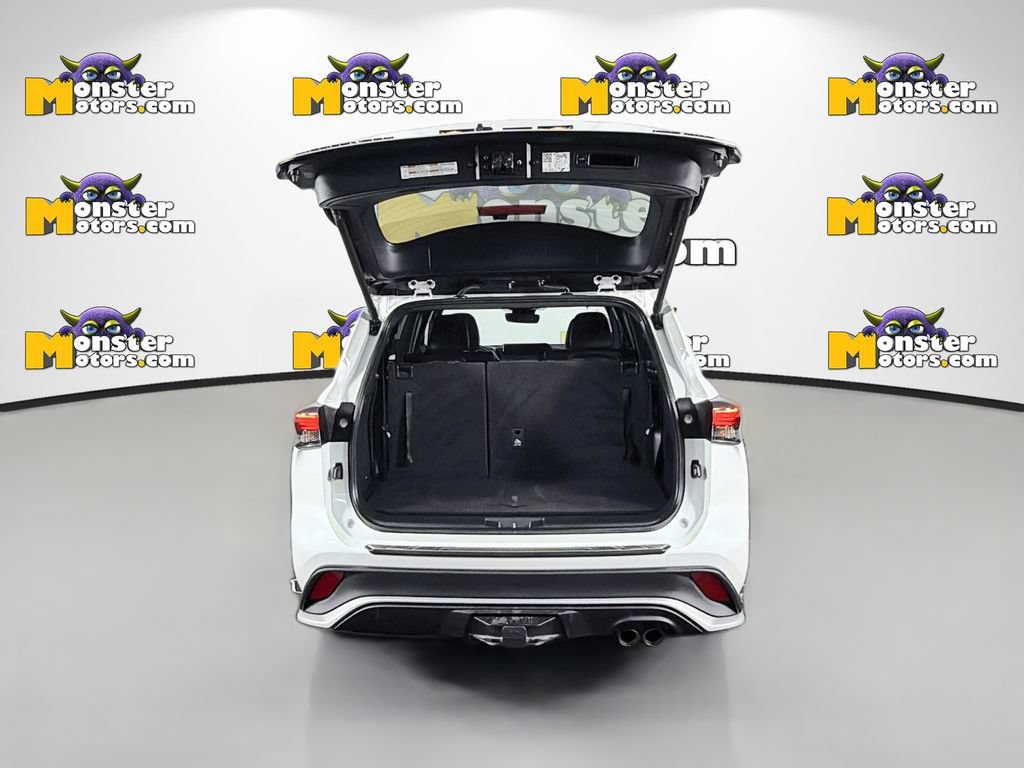 Used 2024 Toyota Highlander XSE AWD/4WD image 25