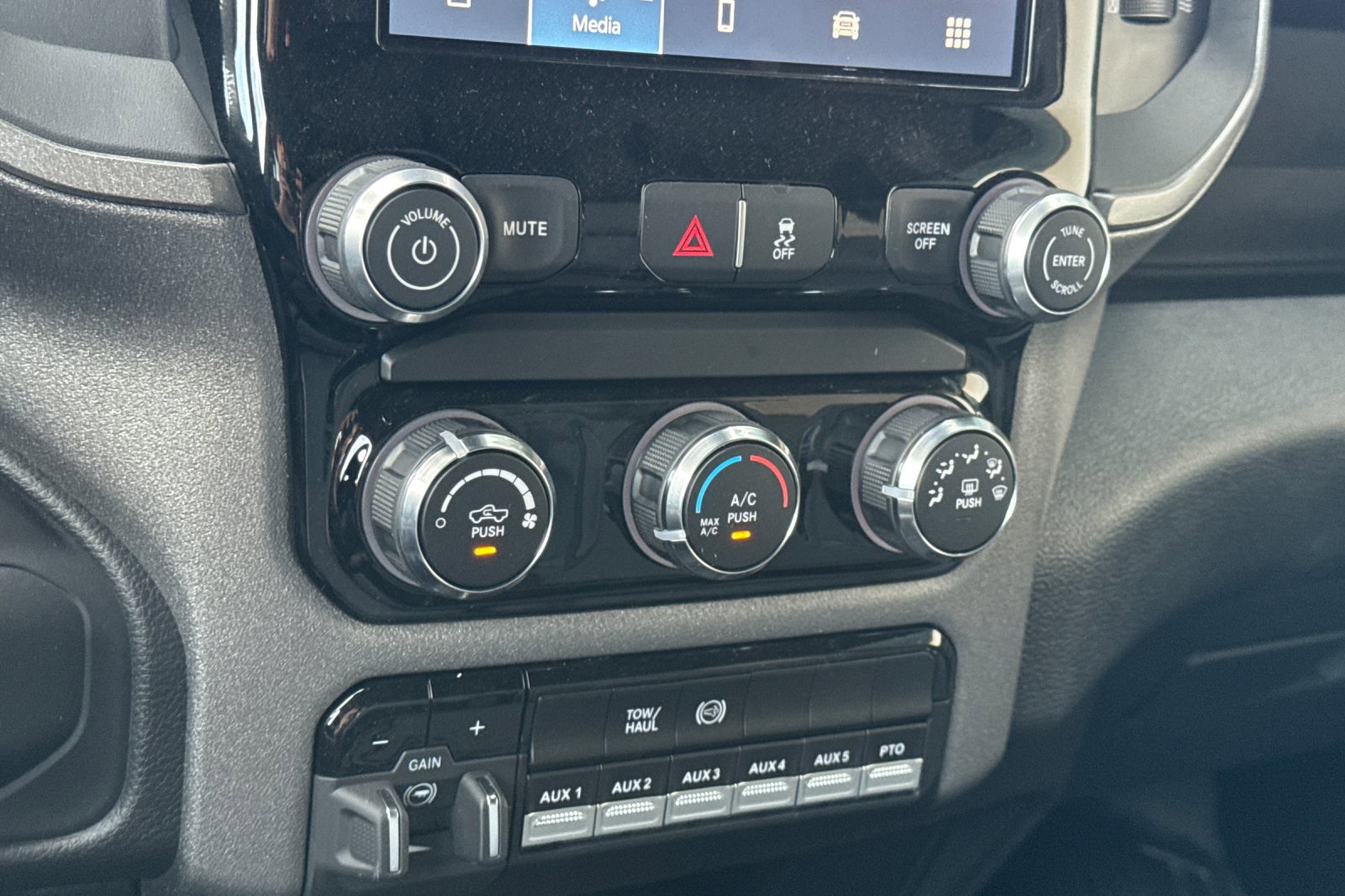 New 2026 RAM 5500 Tradesman w/ Chrome Appearance Group image 18