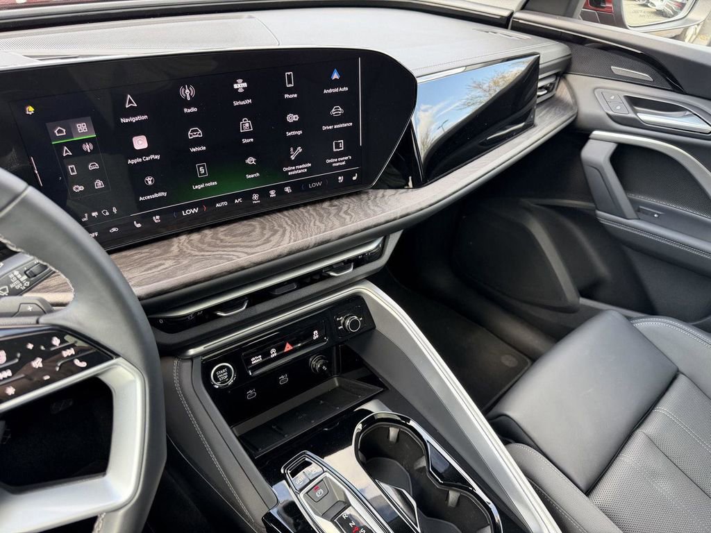 Used 2025 Audi Q5 Premium w/ Premium Plus AWD/4WD image 19