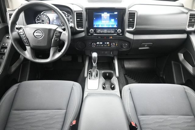Used 2024 Nissan Frontier SV RWD image 21