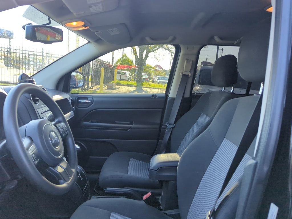 Used 2017 Jeep Compass Sport w/ Power Value Group image 6