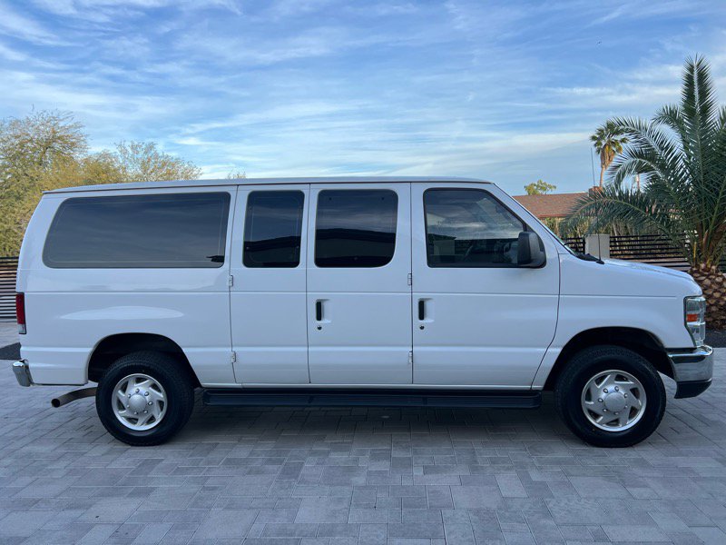 Used 2012 Ford E-350 and Econoline 350 XLT image 8
