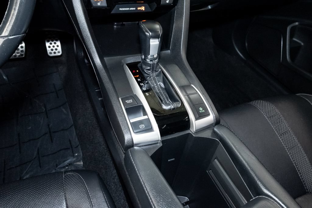 Used 2019 Honda Civic Touring image 22