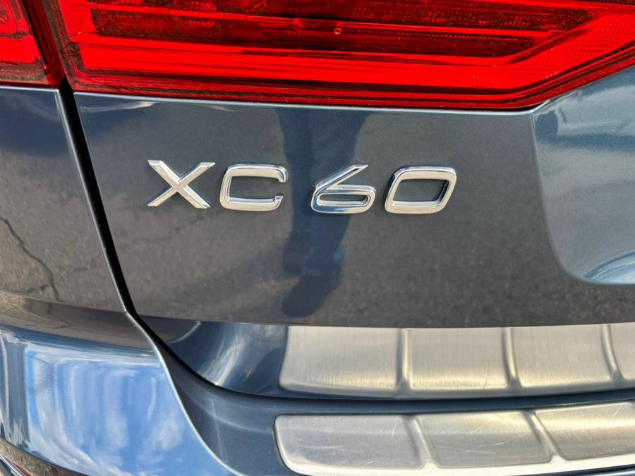 Used 2022 Volvo XC60 B5 Inscription w/ Climate Package AWD/4WD image 30